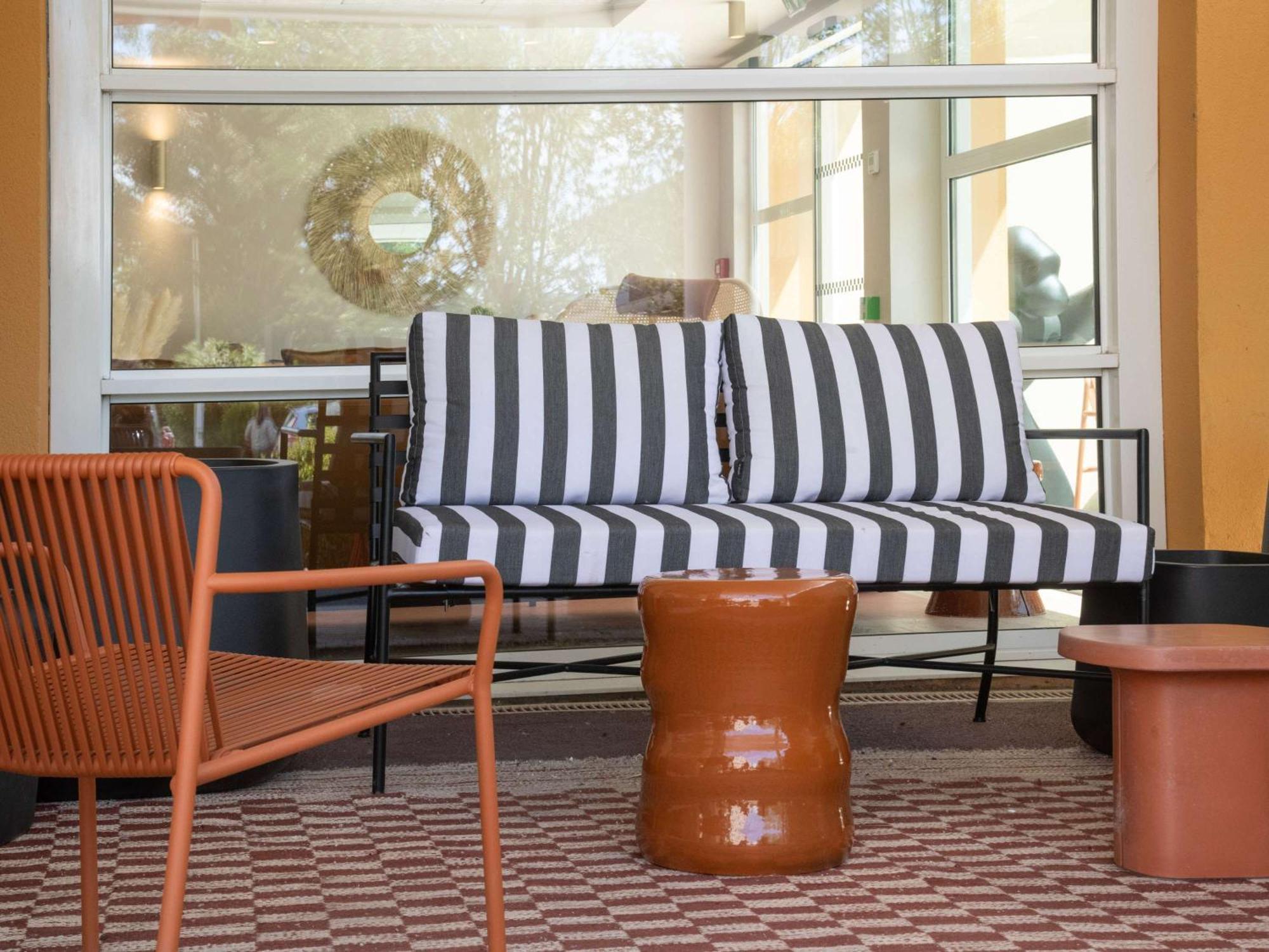 Hotel Ibis Golfe De Saint-Tropez Cogolin Exteriér fotografie